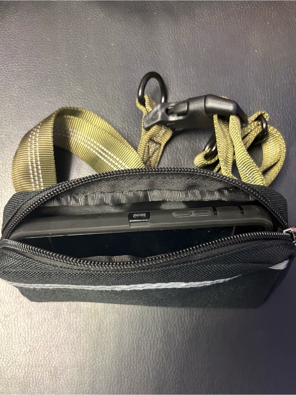 Ruffwear Camo Pattern Dog Harness with Olive Leash and Pouch - Picture 13 of 13